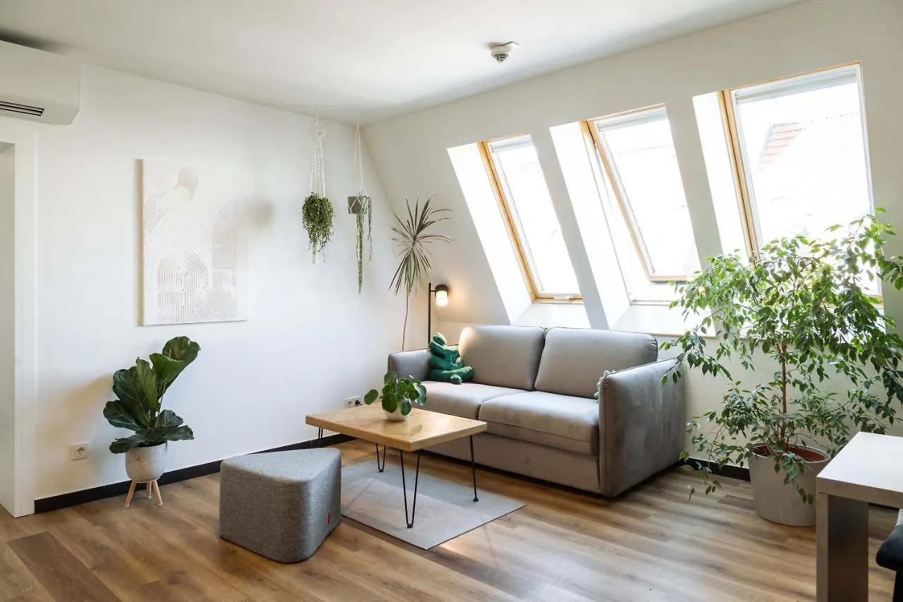 Urban Jungle Apartments Wiedeń